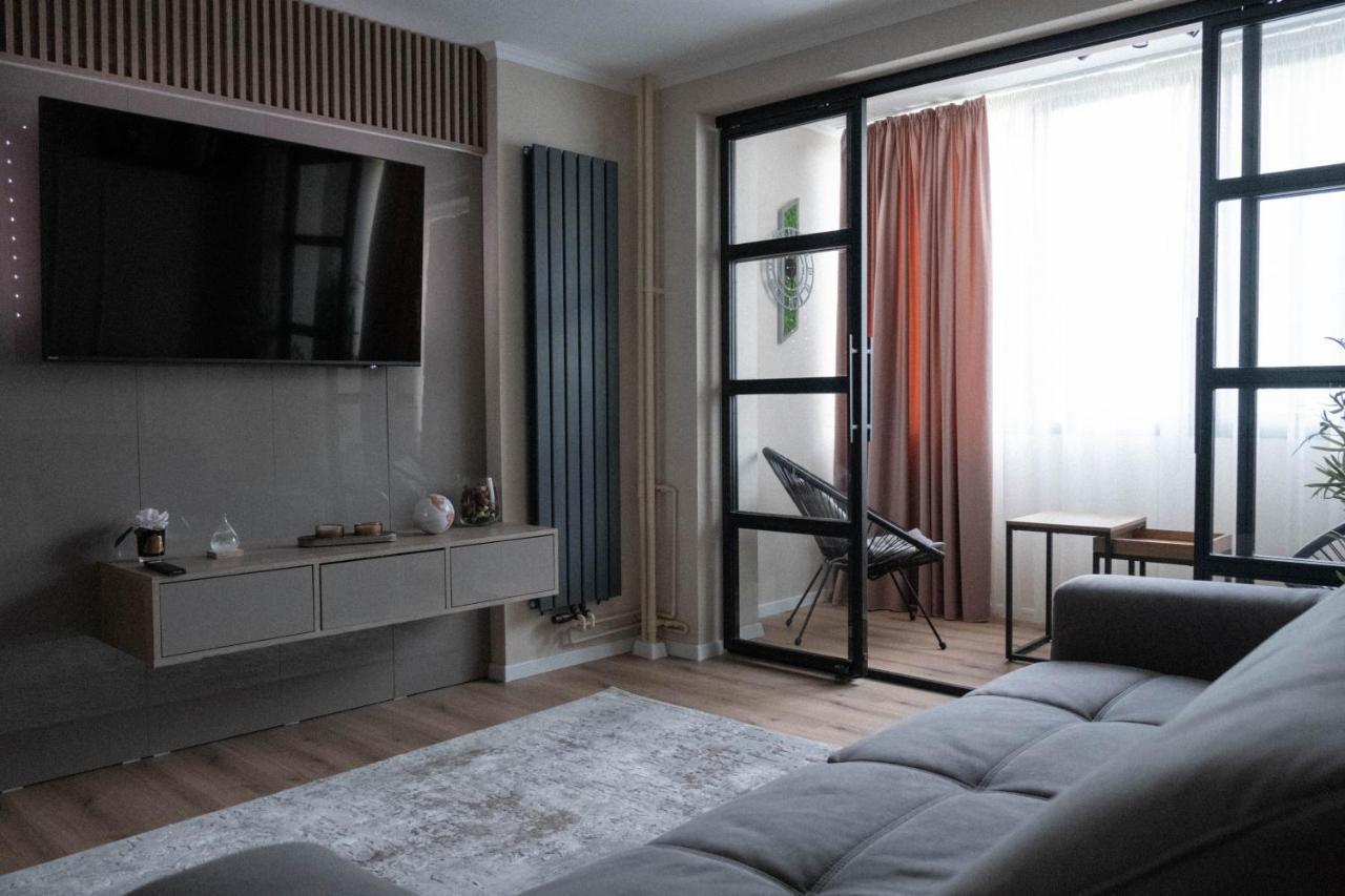 Cosy 2 Rooms Apartment In The Center Of The City Bukarest Exterior foto