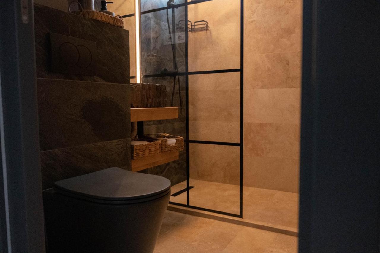 Cosy 2 Rooms Apartment In The Center Of The City Bukarest Exterior foto