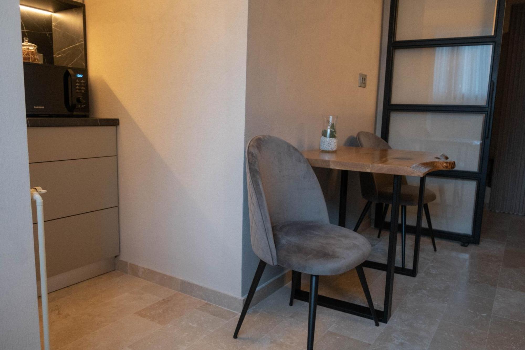 Cosy 2 Rooms Apartment In The Center Of The City Bukarest Exterior foto